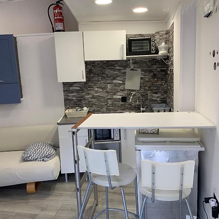 Apartamento Con Piscina Chiloeches Kültér fotó